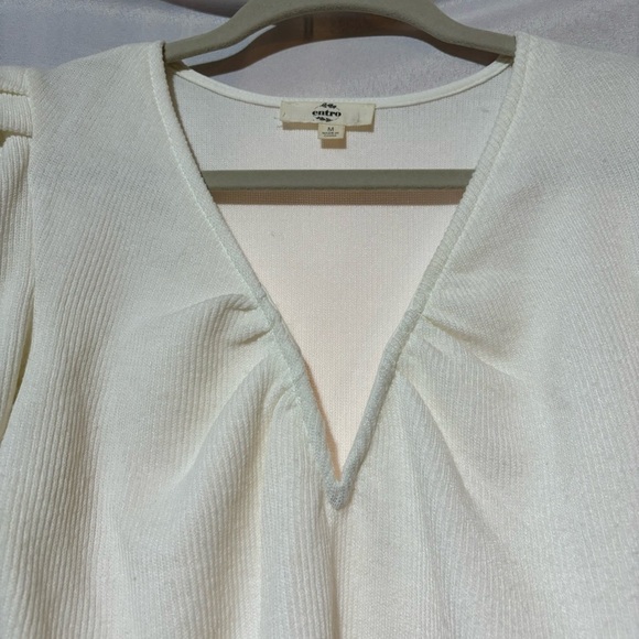 2/$30 Entro Long Sleeve Puff Shoulder White Bodysuit Size M - Picture 3 of 7